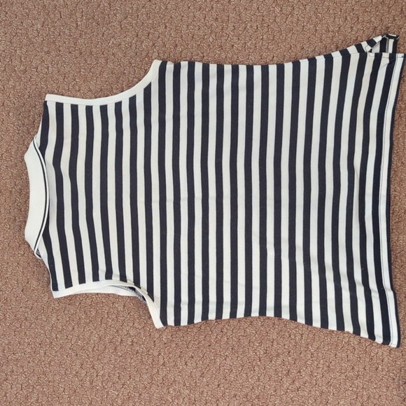 Striped Sleeveless Polo Shirt - Picture 7 of 9